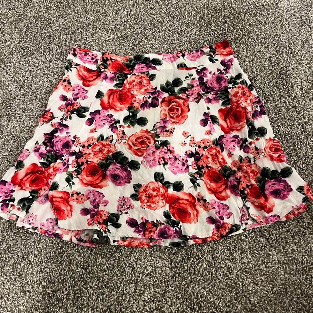 3/$12 Forever 21 Floral Rose Mini Skirt